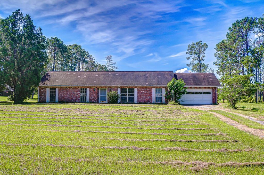 Photo of 10813 Dixon Drive, Riverview, FL 33579 (MLS # TB8428857)