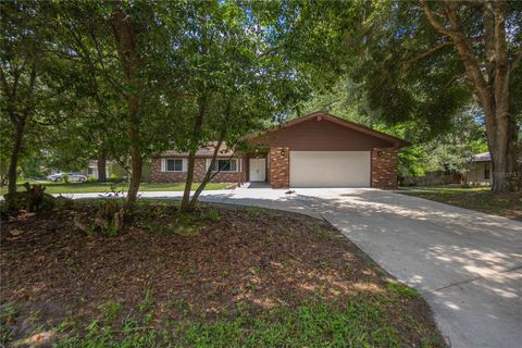 A home in HOMOSASSA