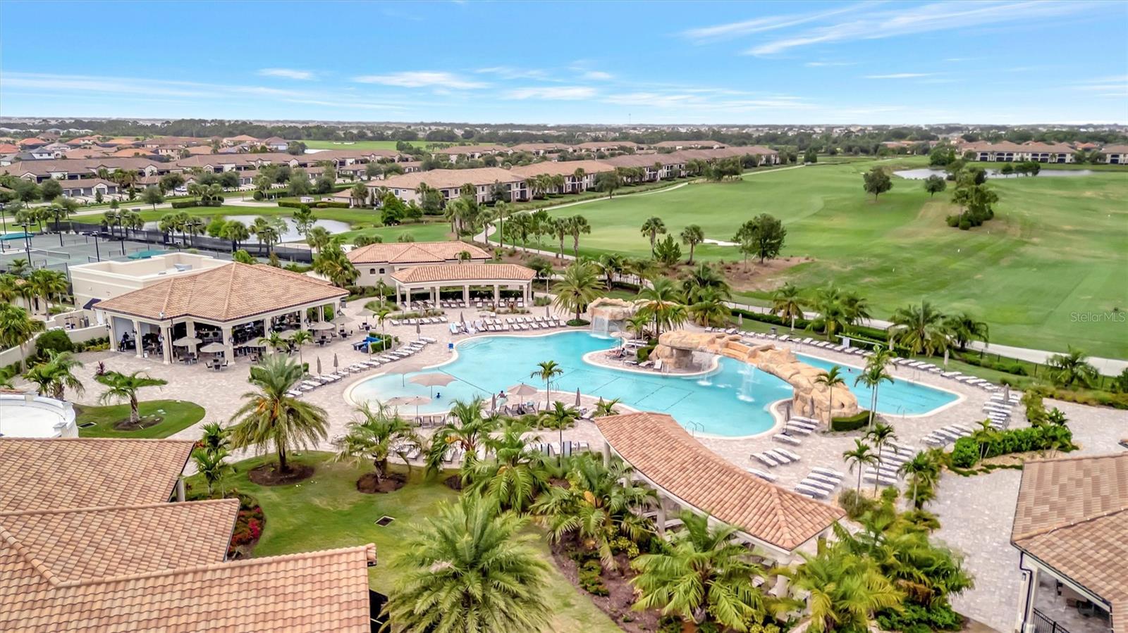 COACH HOMES III AT LAKEWOOD NATIONAL - Residential