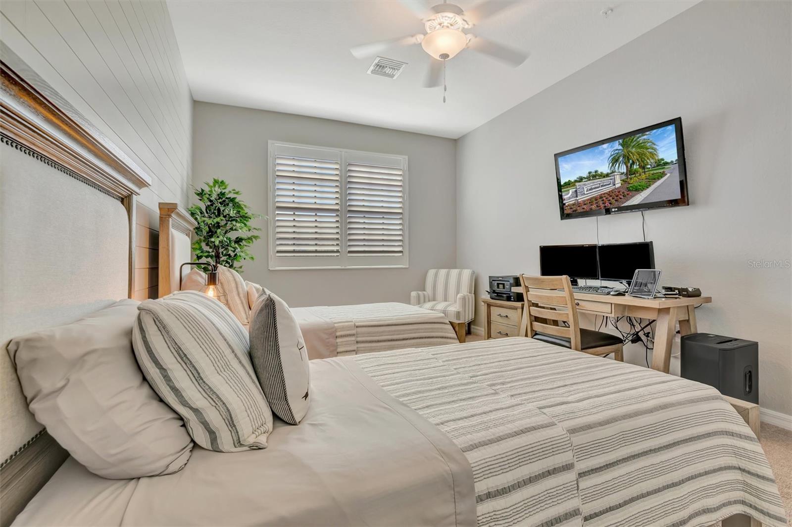 COACH HOMES III AT LAKEWOOD NATIONAL - Residential