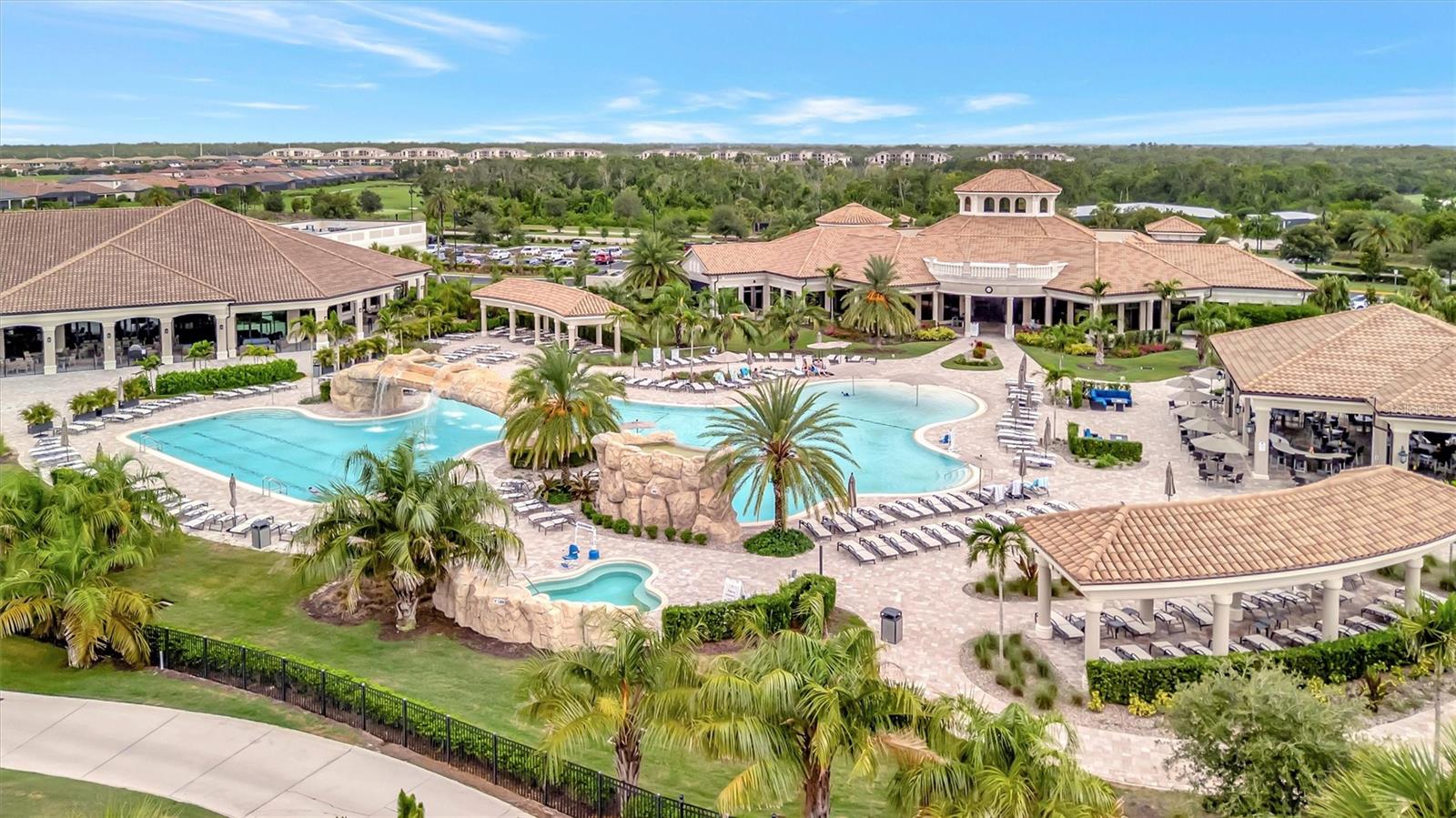 COACH HOMES III AT LAKEWOOD NATIONAL - Residential