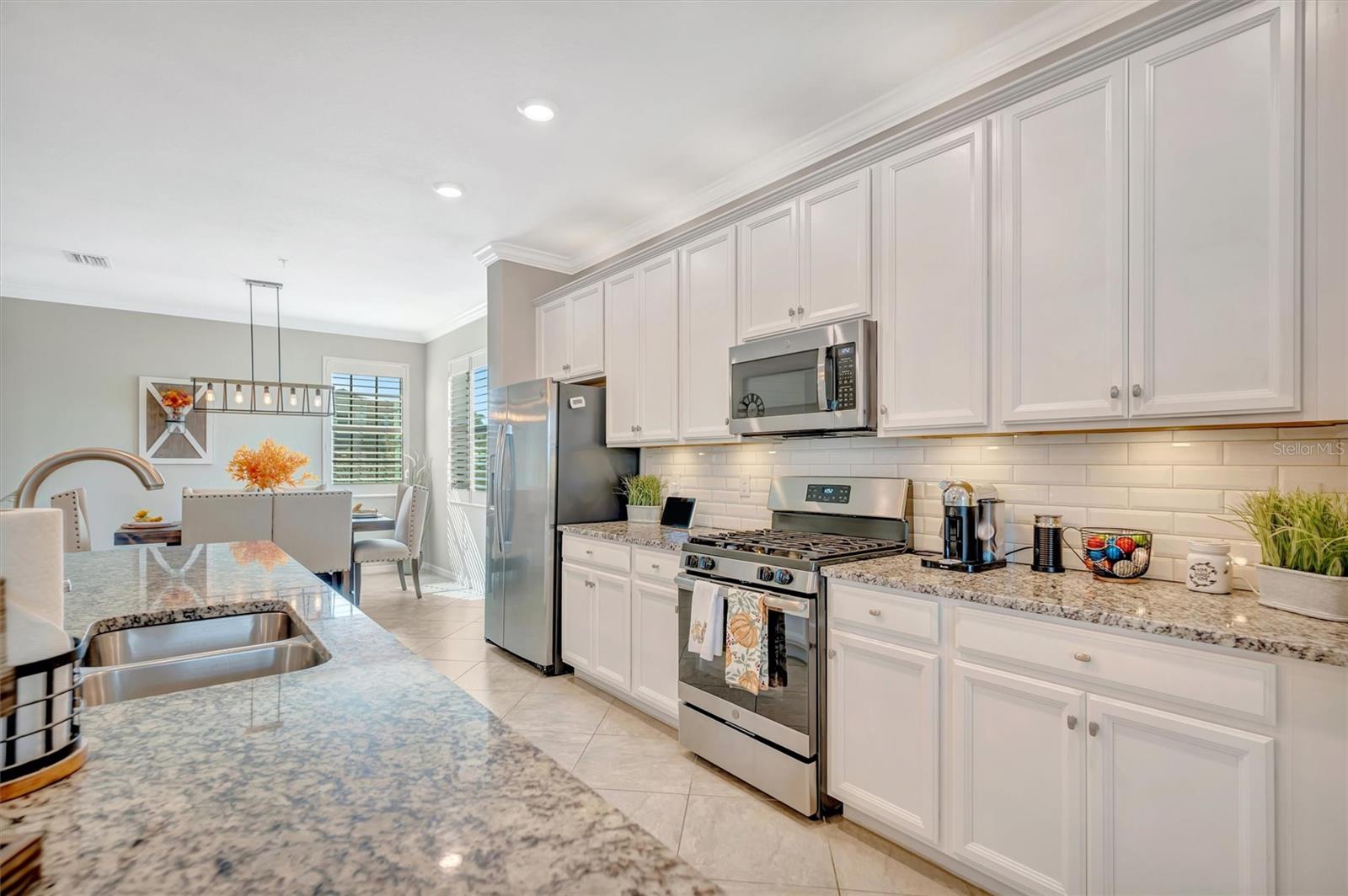 COACH HOMES III AT LAKEWOOD NATIONAL - Residential