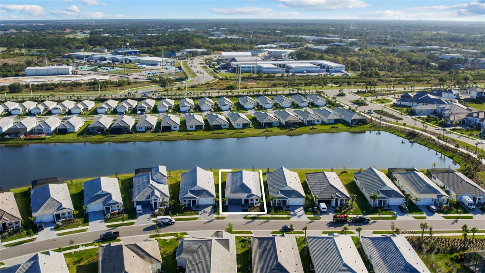 LAKEHOUSE COVE/WATERSIDE PHS 5 - Residential Lease