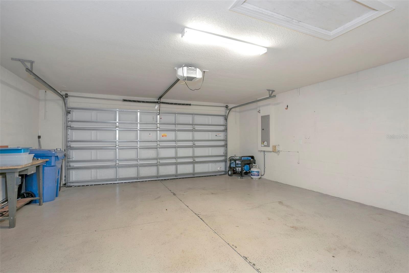 VALENCIA LAKES TR D PH 1 - Residential