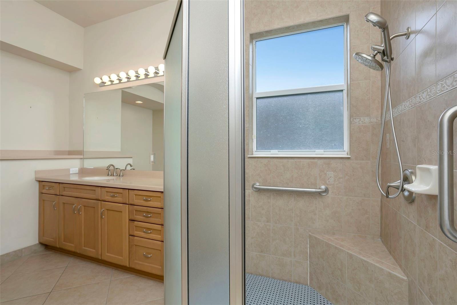 VALENCIA LAKES TR D PH 1 - Residential