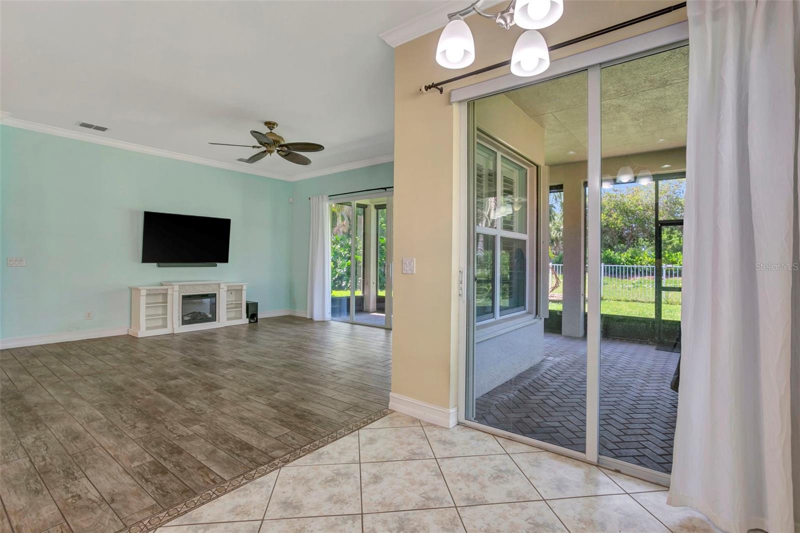 VALENCIA LAKES TR D PH 1 - Residential