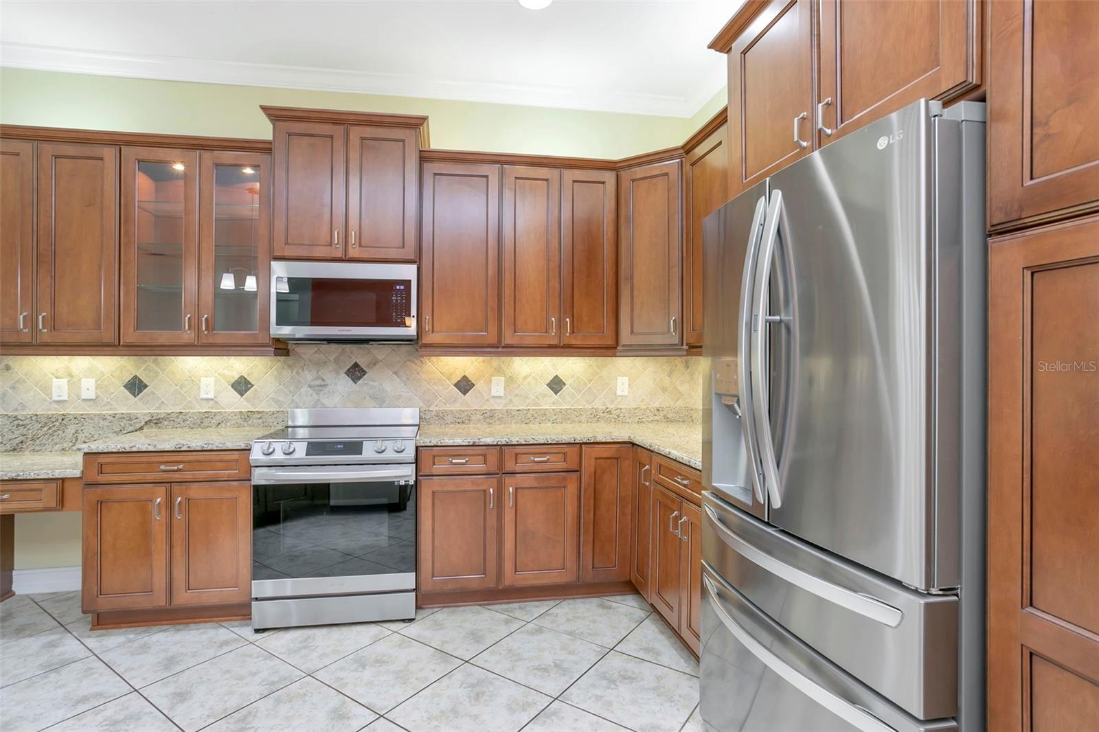 VALENCIA LAKES TR D PH 1 - Residential