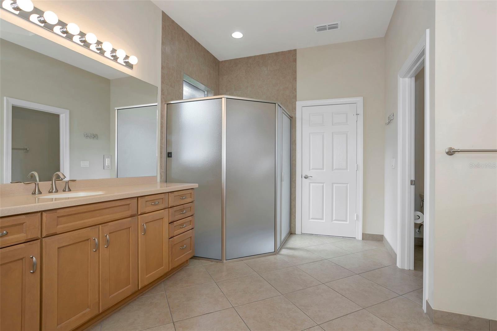 VALENCIA LAKES TR D PH 1 - Residential