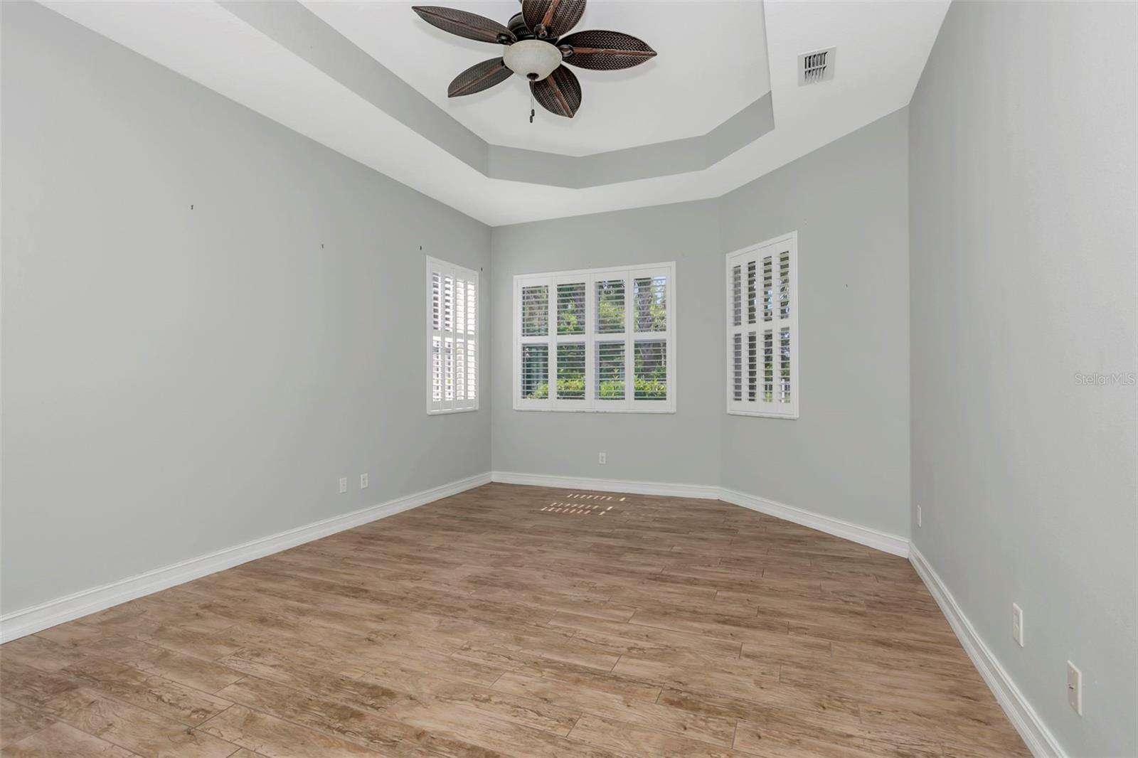 VALENCIA LAKES TR D PH 1 - Residential