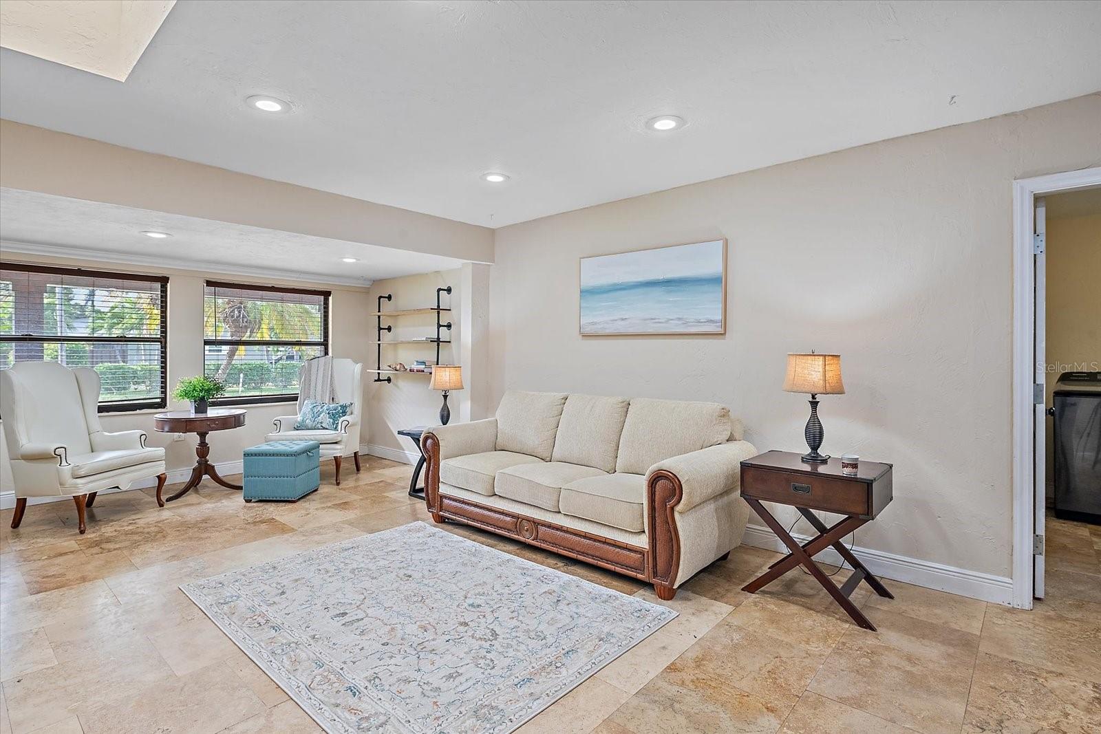 LOMA LINDA PARK - Residential