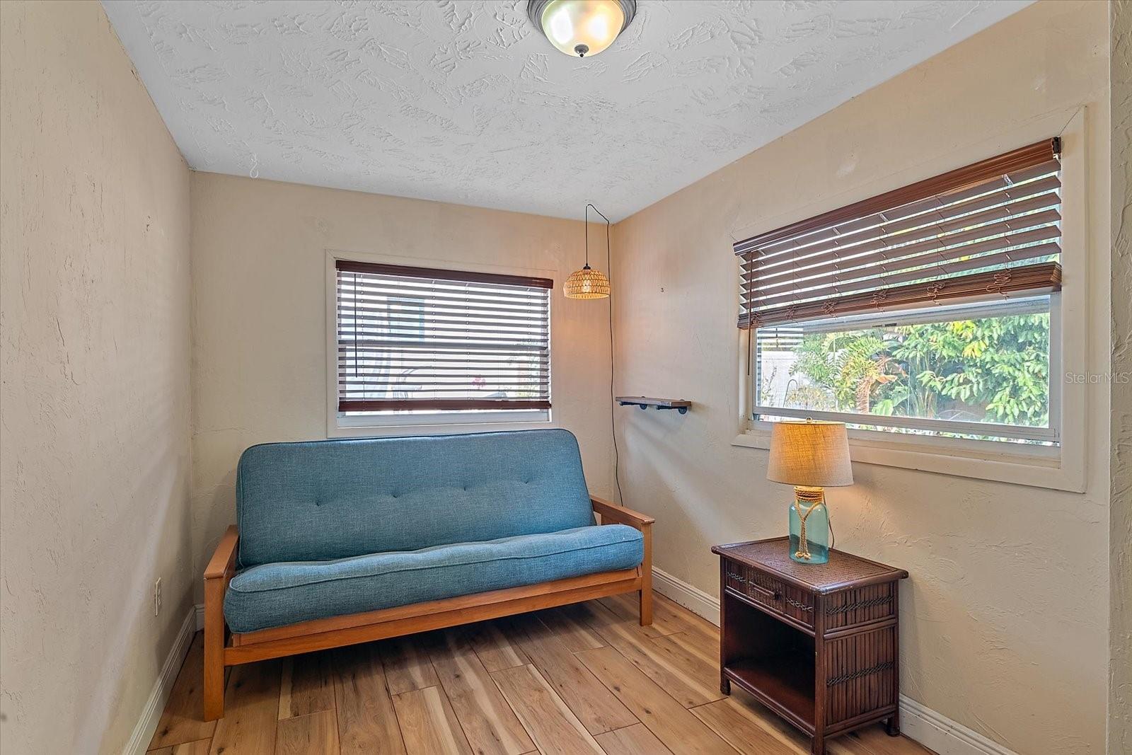 LOMA LINDA PARK - Residential