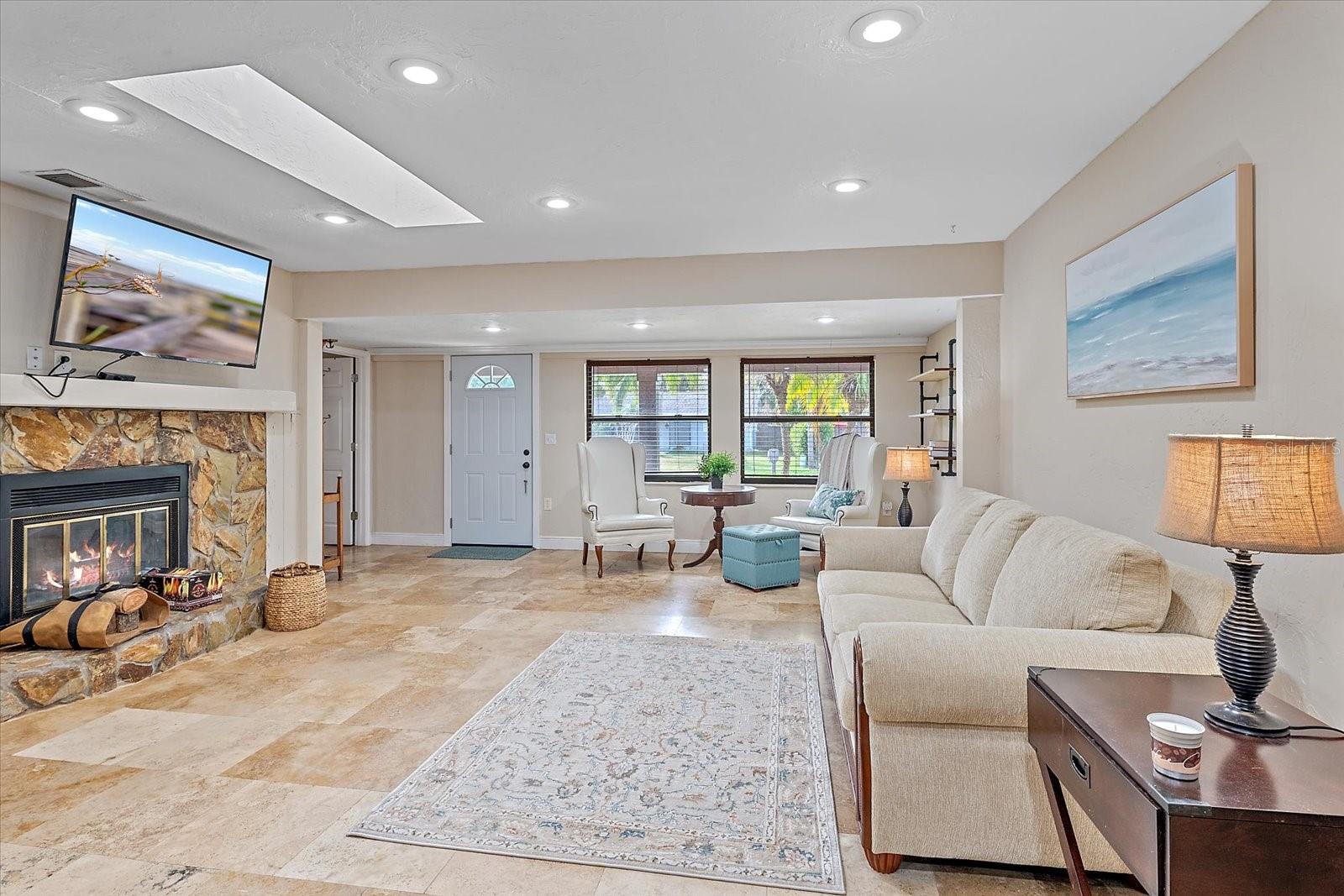 LOMA LINDA PARK - Residential