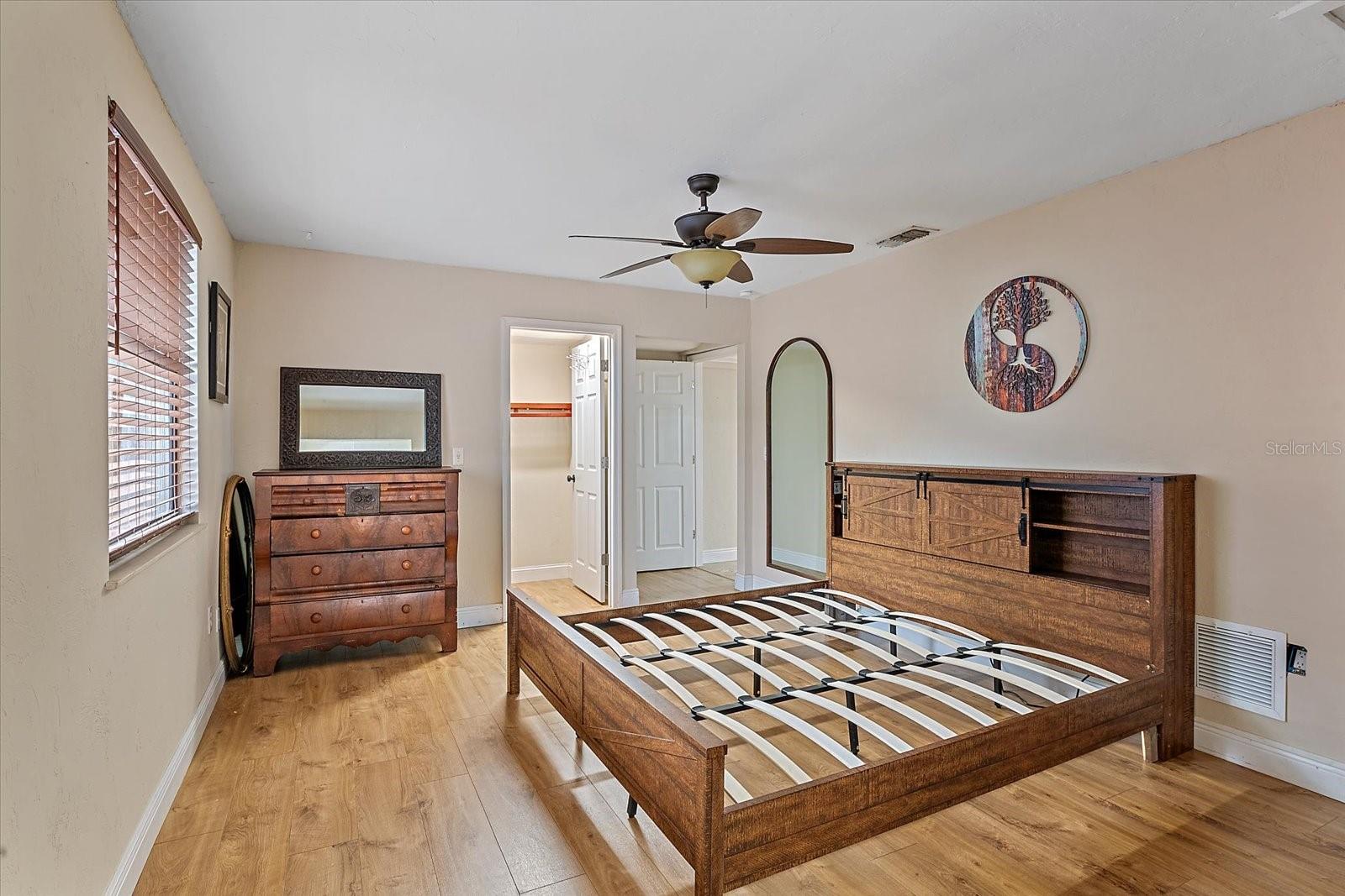 LOMA LINDA PARK - Residential