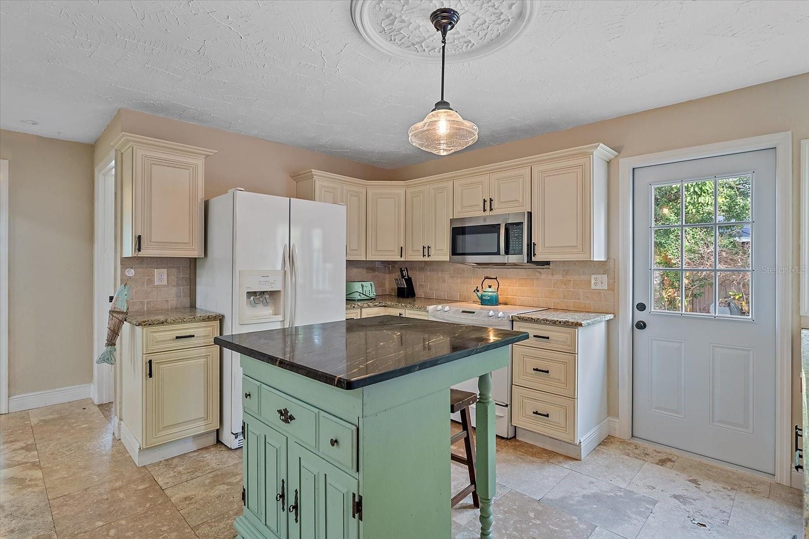 LOMA LINDA PARK - Residential