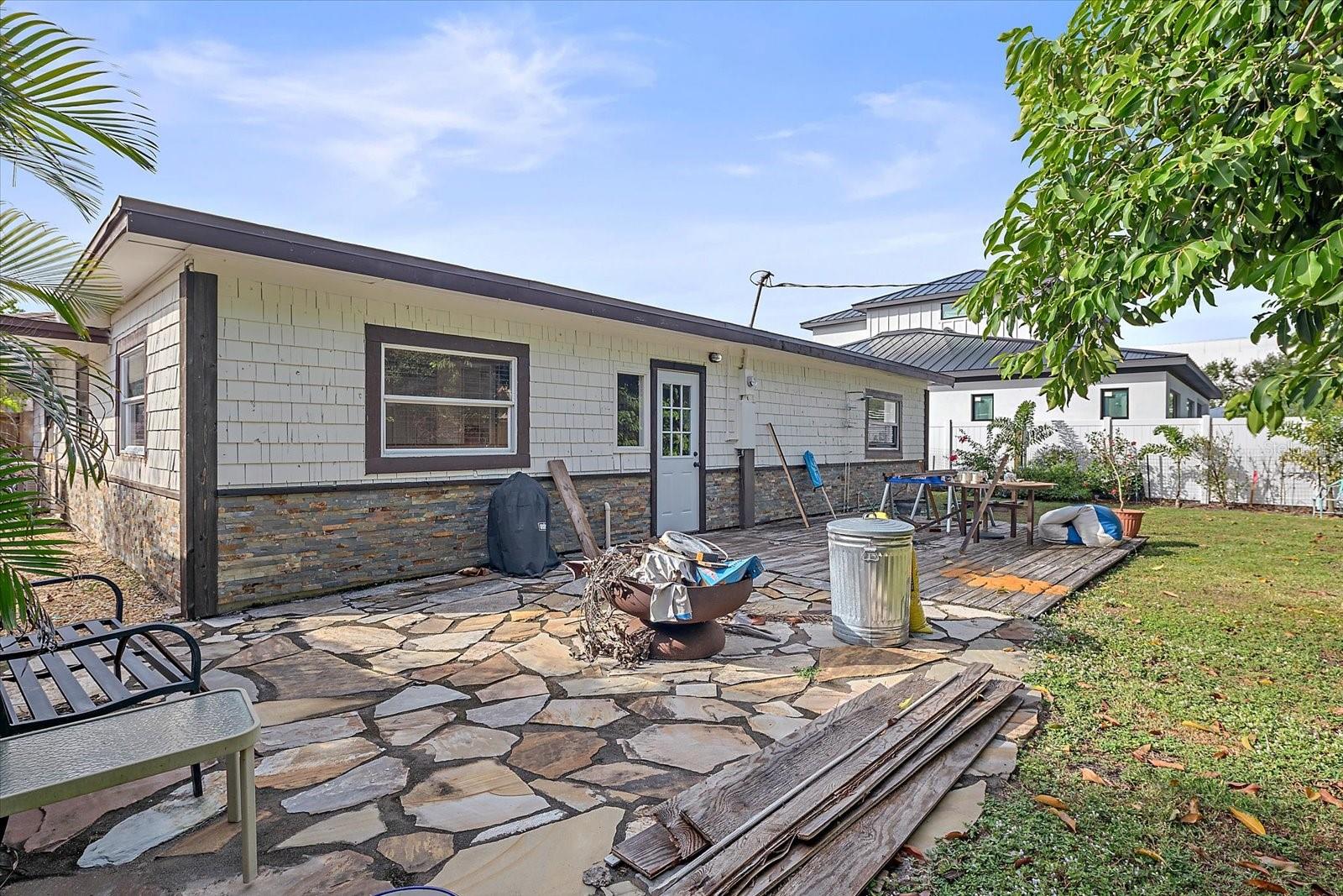 LOMA LINDA PARK - Residential