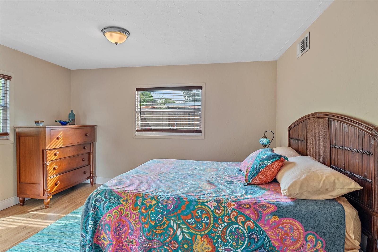 LOMA LINDA PARK - Residential