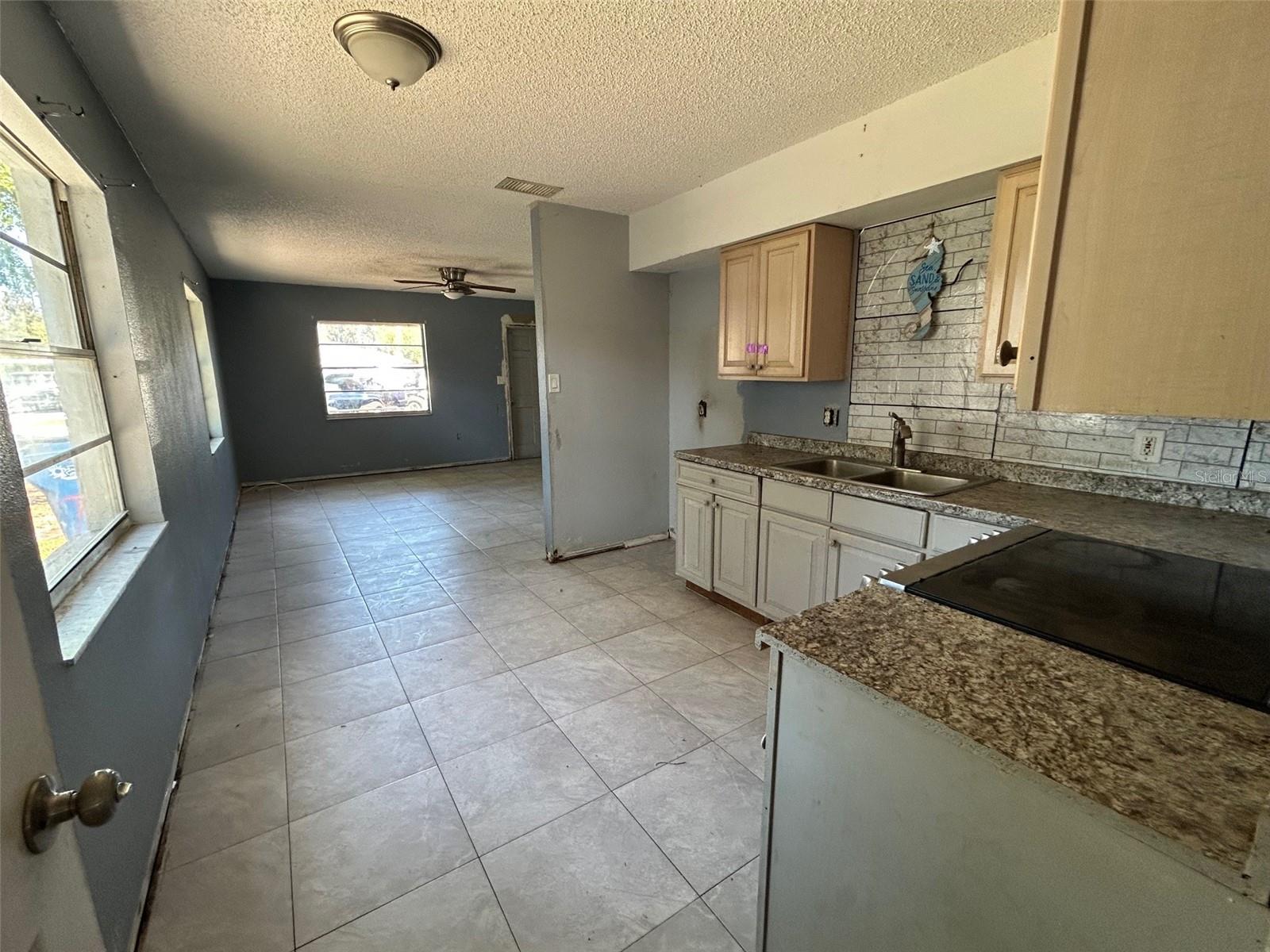 AIRPORT REV - Residential Income