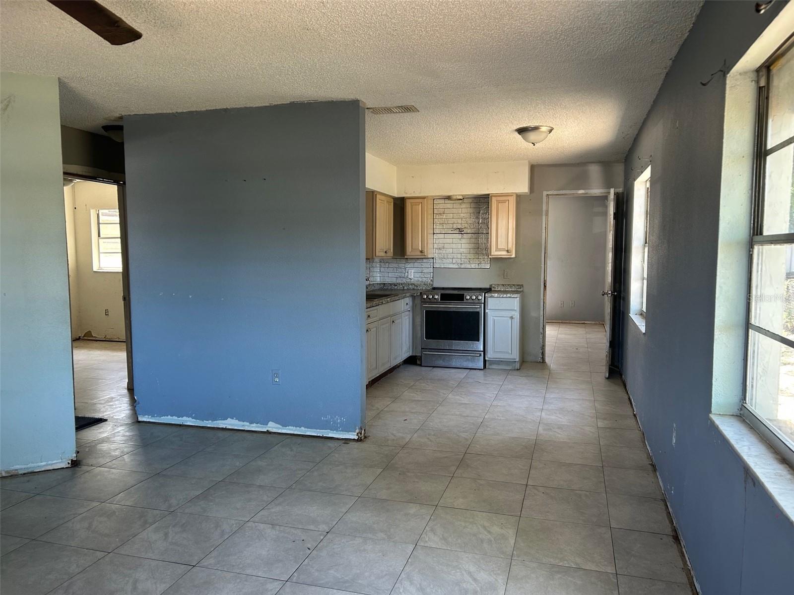 AIRPORT REV - Residential Income