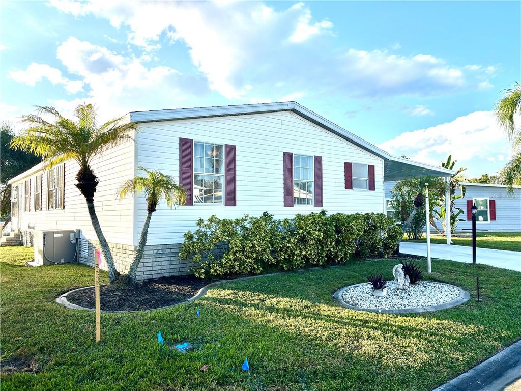 Photo of 1622 SW 35th Circle, Okeechobee, FL 34974 (MLS # OK225713)