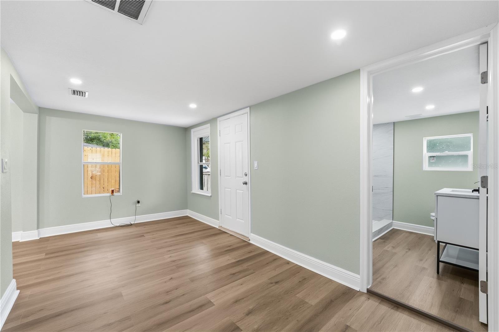 AUBURNDALE HEIGHTS - Residential