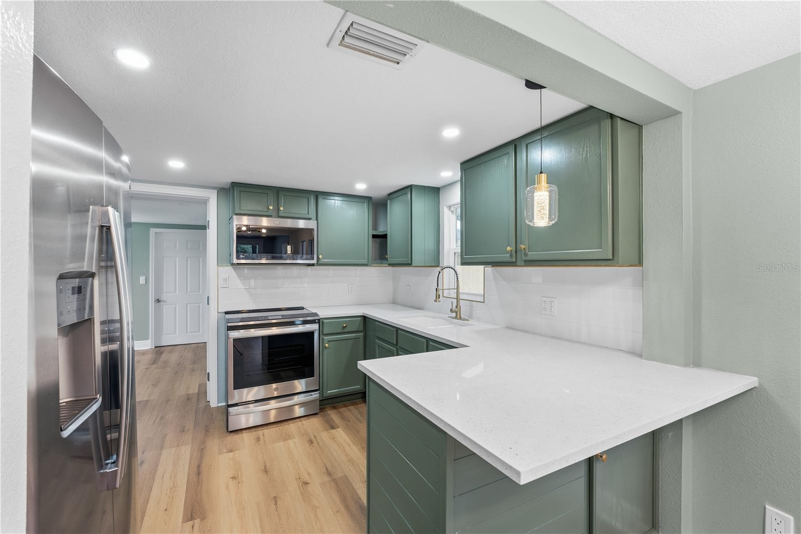 AUBURNDALE HEIGHTS - Residential