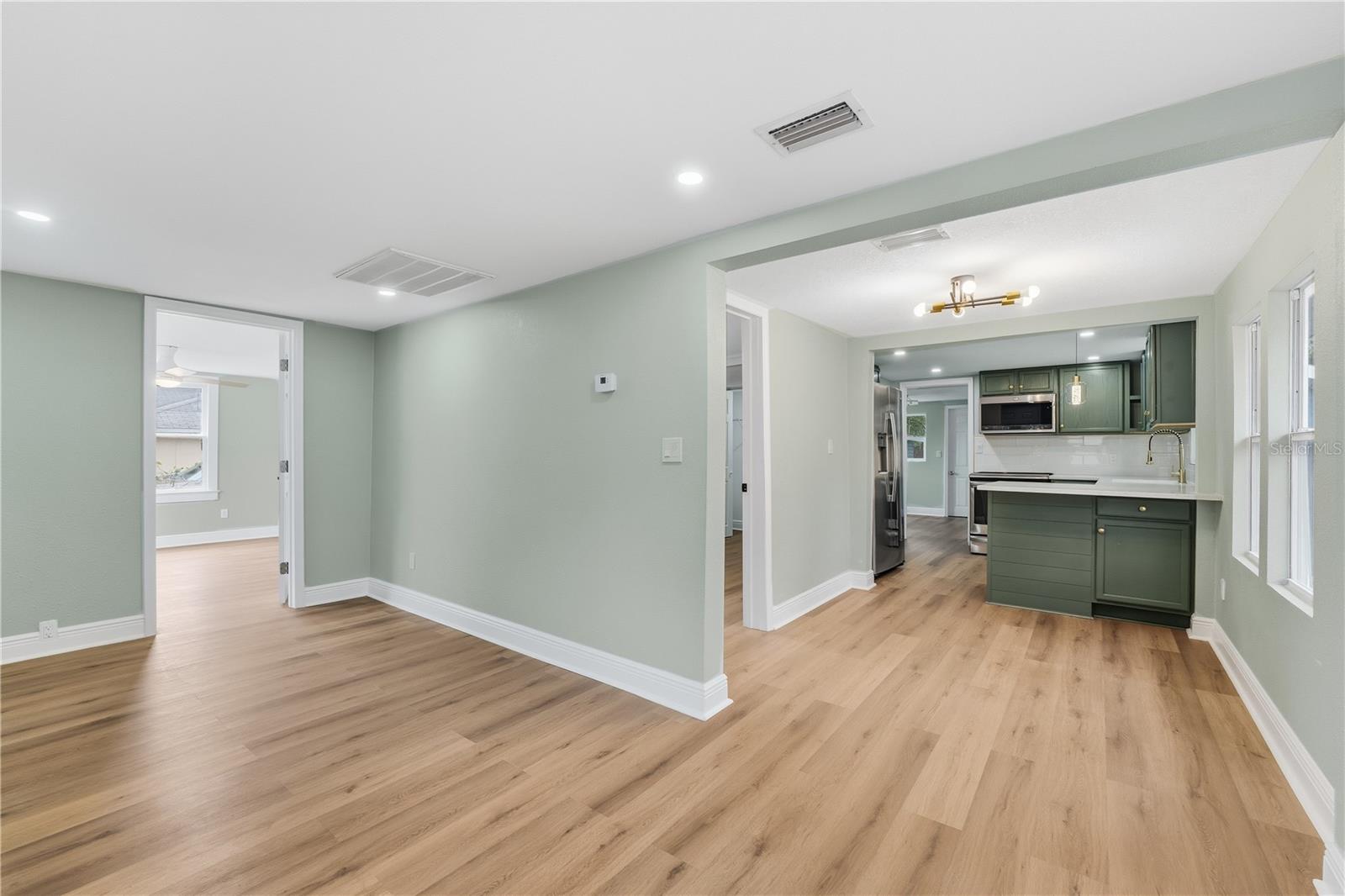 AUBURNDALE HEIGHTS - Residential