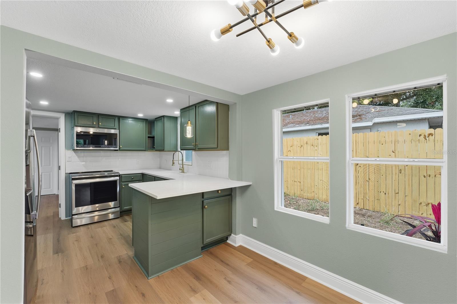 AUBURNDALE HEIGHTS - Residential