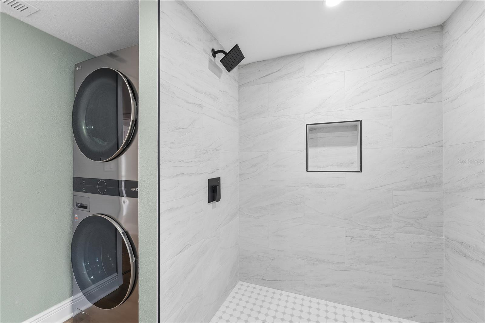 AUBURNDALE HEIGHTS - Residential