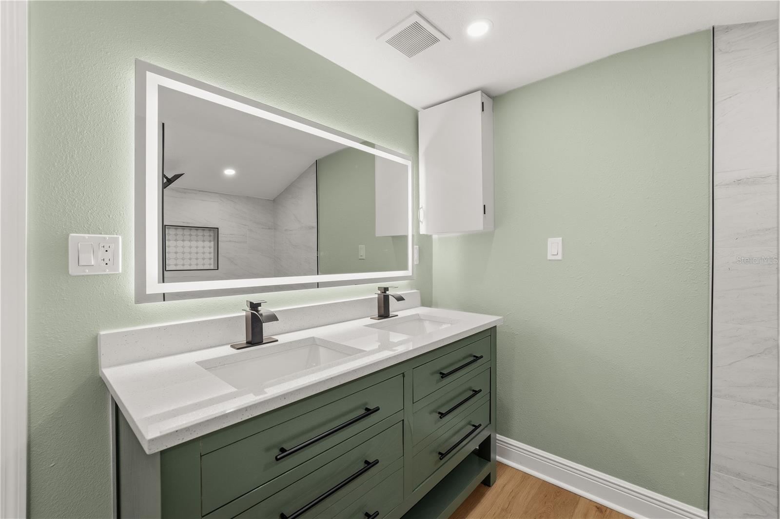 AUBURNDALE HEIGHTS - Residential