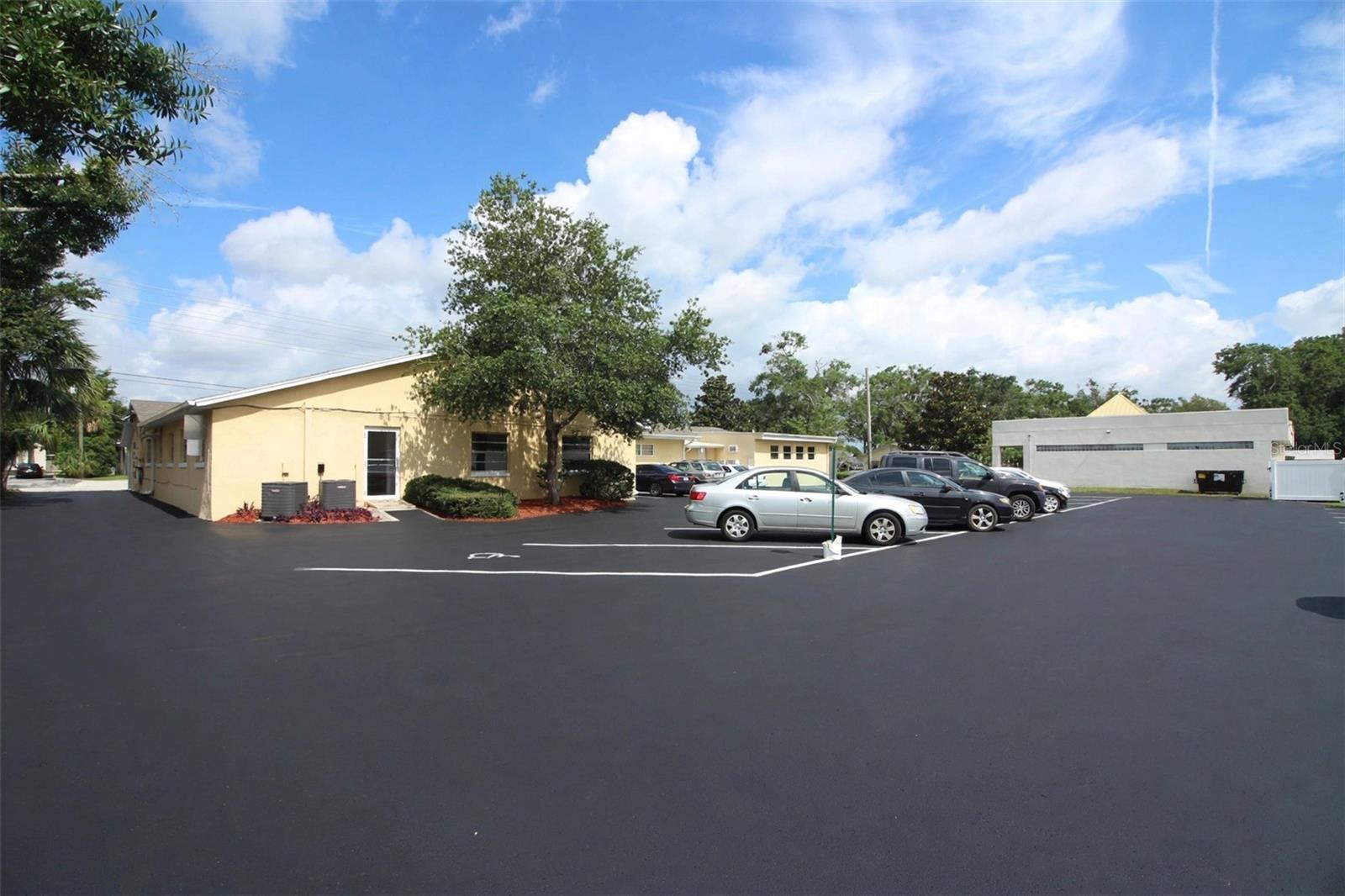 407 LAKE HOWELL ROAD