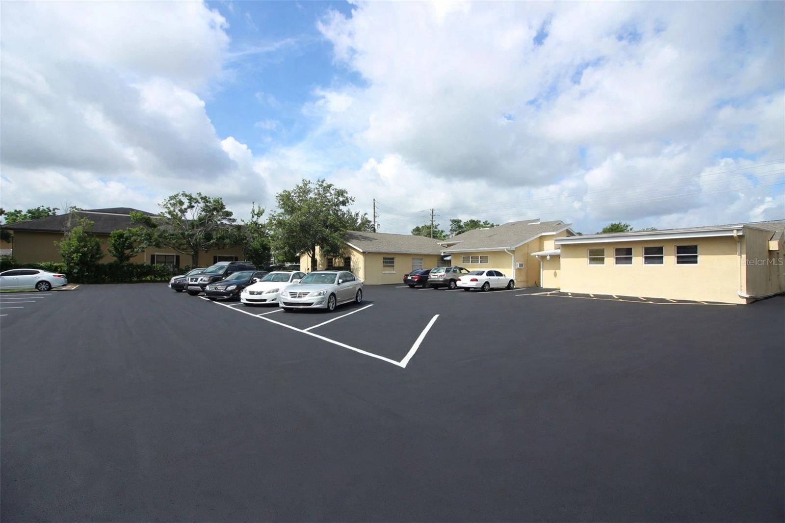 407 LAKE HOWELL ROAD