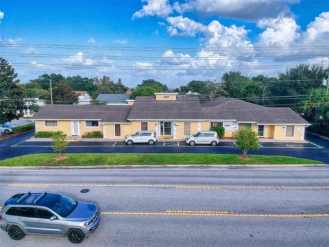 Photo of 407 Lake Howell Road, Maitland, FL 32751 (MLS # O6401714)