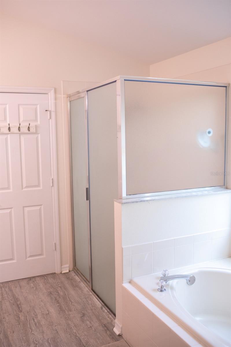 INDIAN CRK PH 06 - Residential Lease