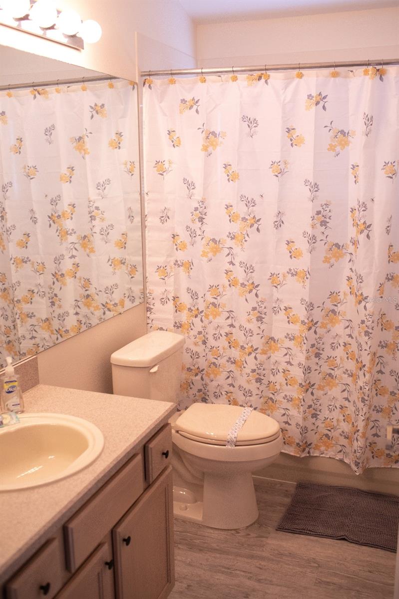 INDIAN CRK PH 06 - Residential Lease