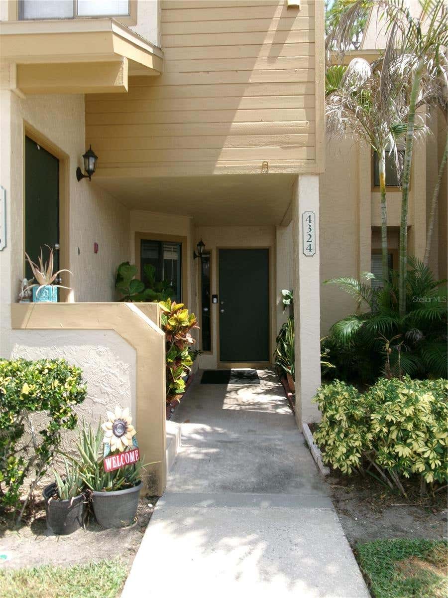 Photo of 4324 Middlebrook Road #4324, Orlando, FL 32811 (MLS # S5154076)