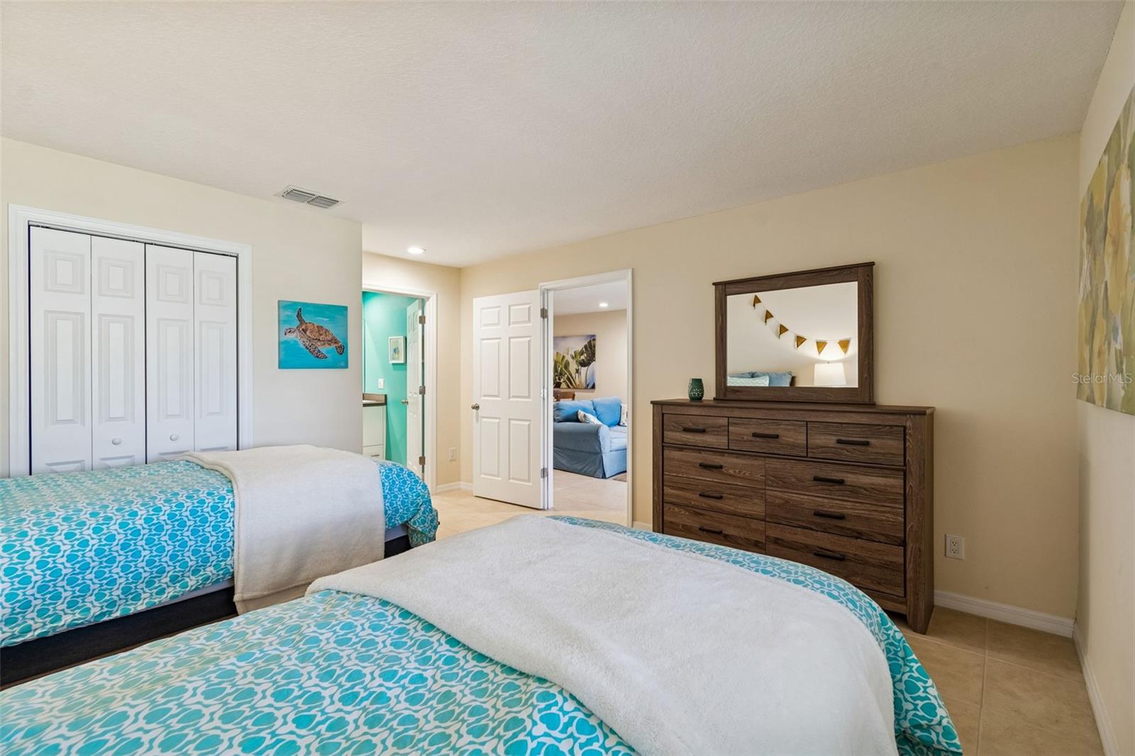 SADDLEBROOK CONDO CL 05 - Residential