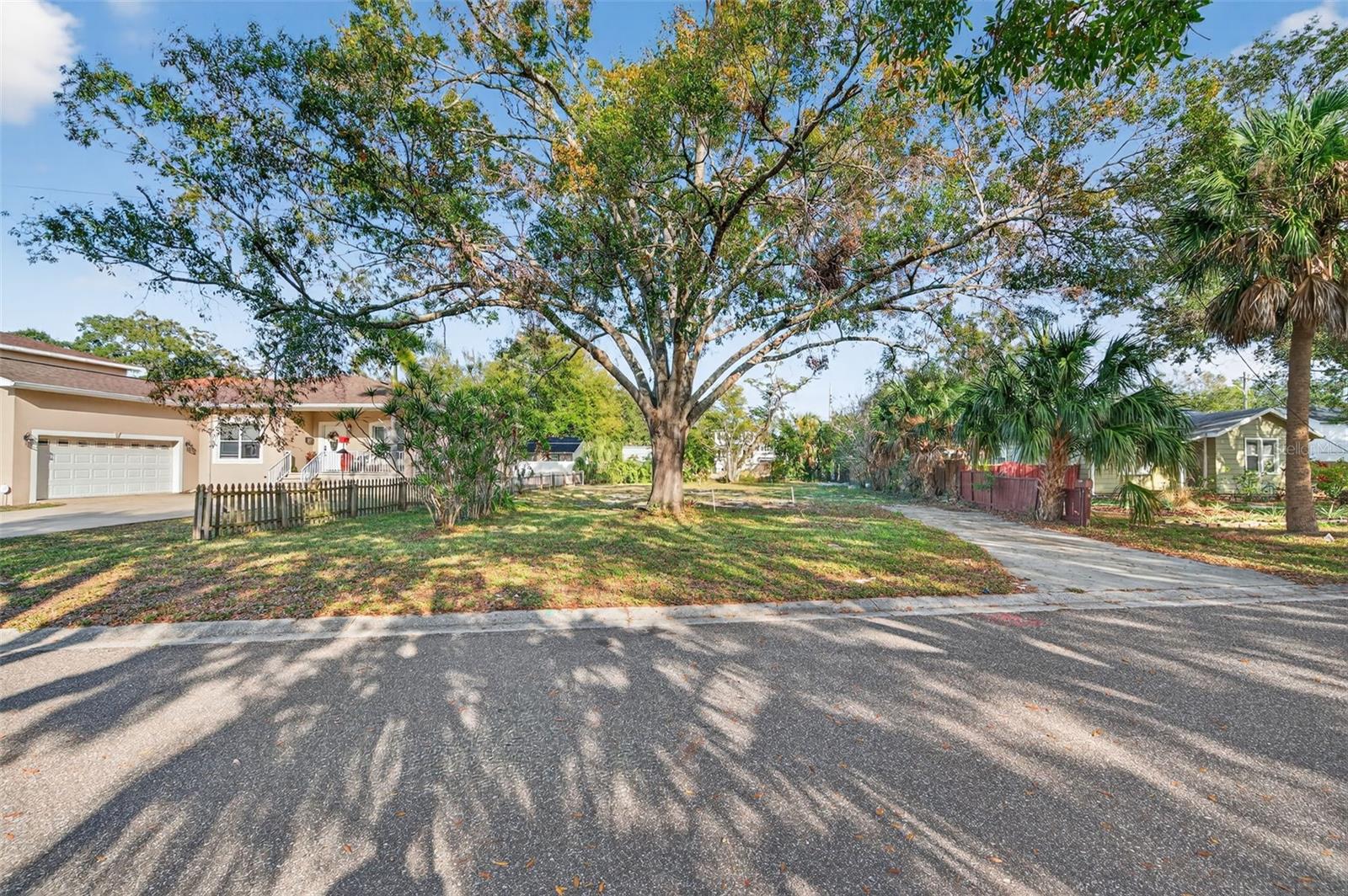 FLORIDA RIVIERA 2 - Land