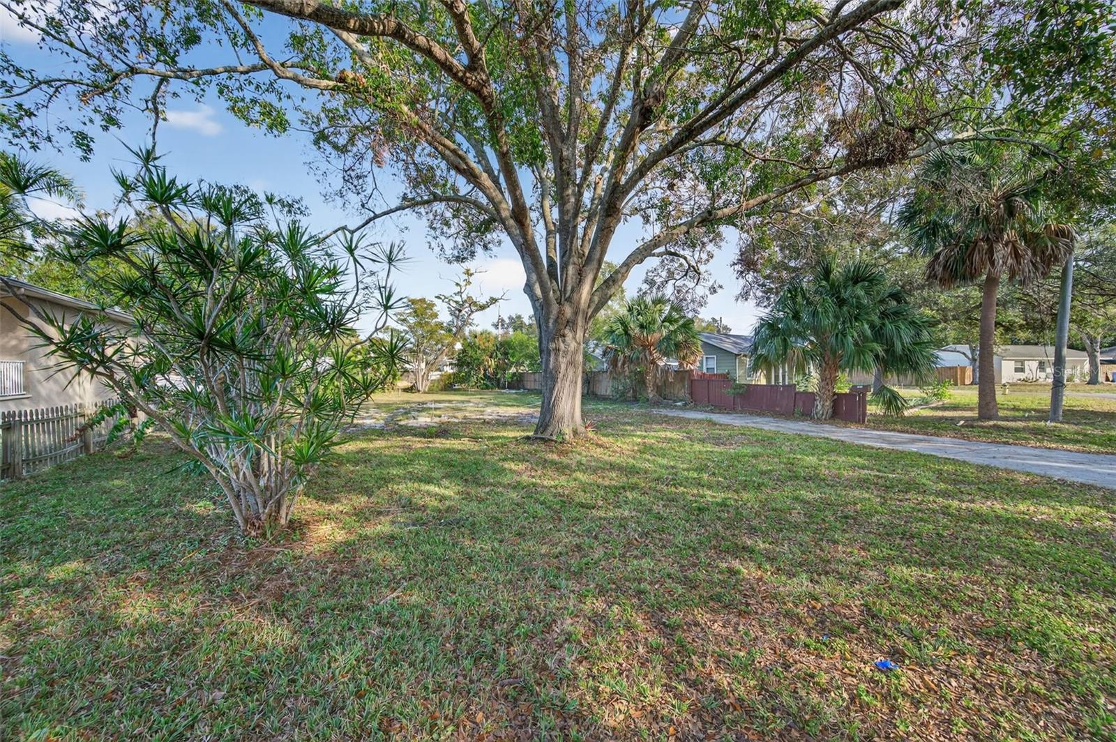 FLORIDA RIVIERA 2 - Land