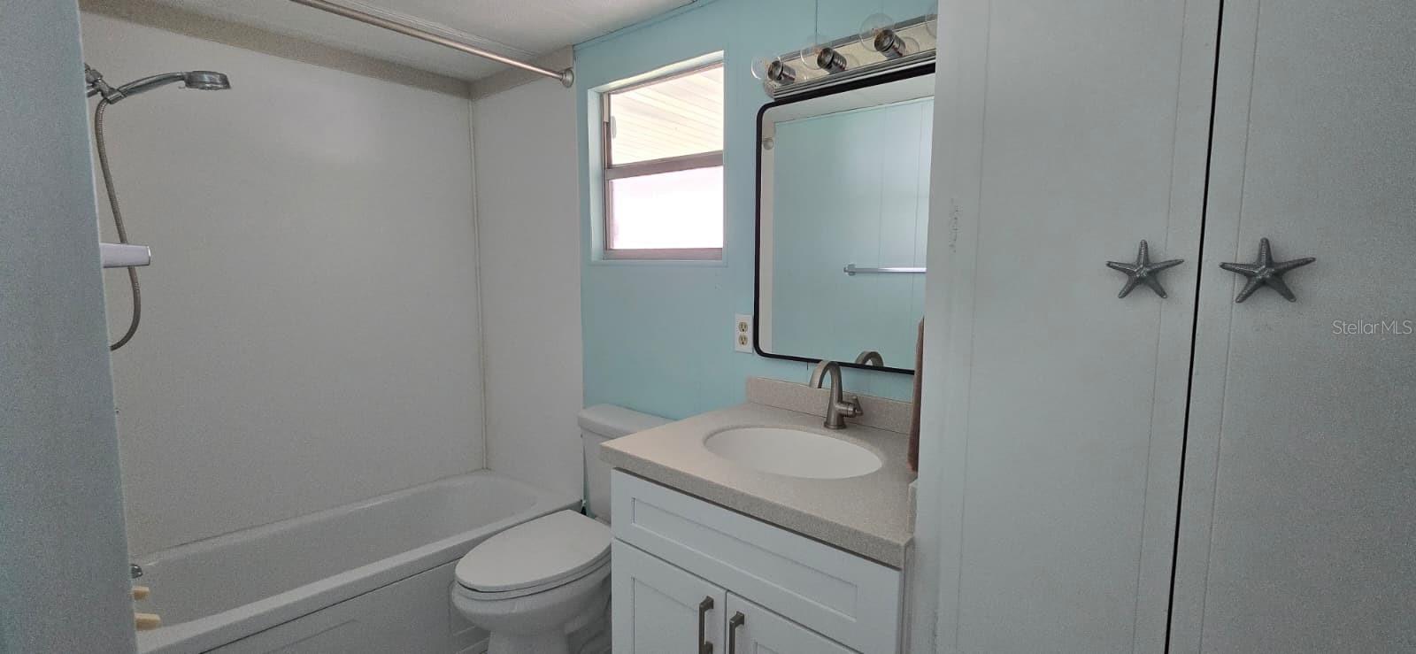 HEARTY HOST LAKE RESORT - Residential