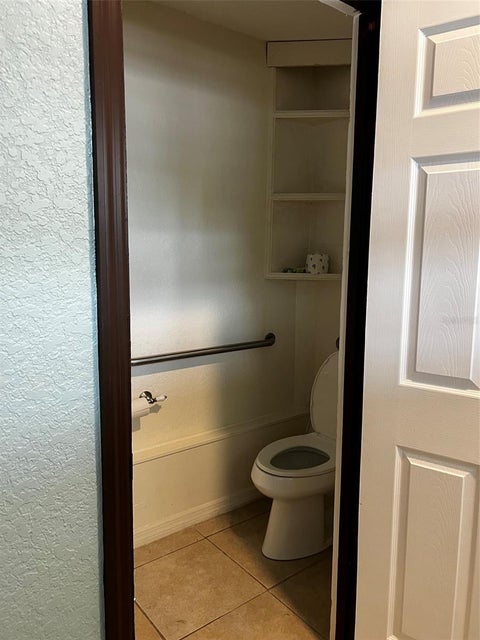 Tiny photo for 1220 S Bay Street S, Eustis, FL 32726 (MLS # G5113725)