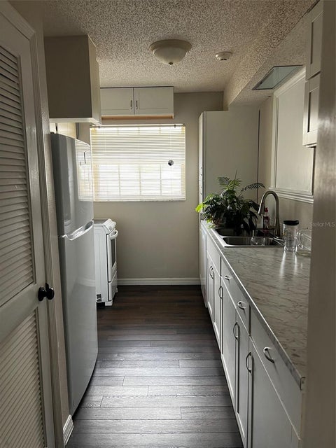 Tiny photo for 1220 S Bay Street S, Eustis, FL 32726 (MLS # G5113725)
