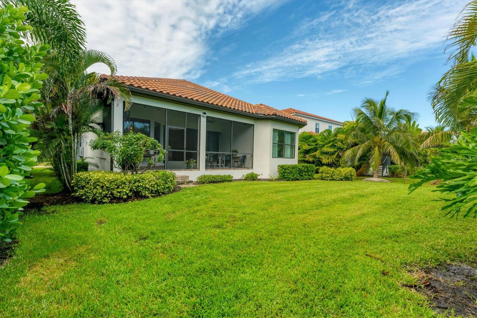 LEGENDS BAY - Residential Lease