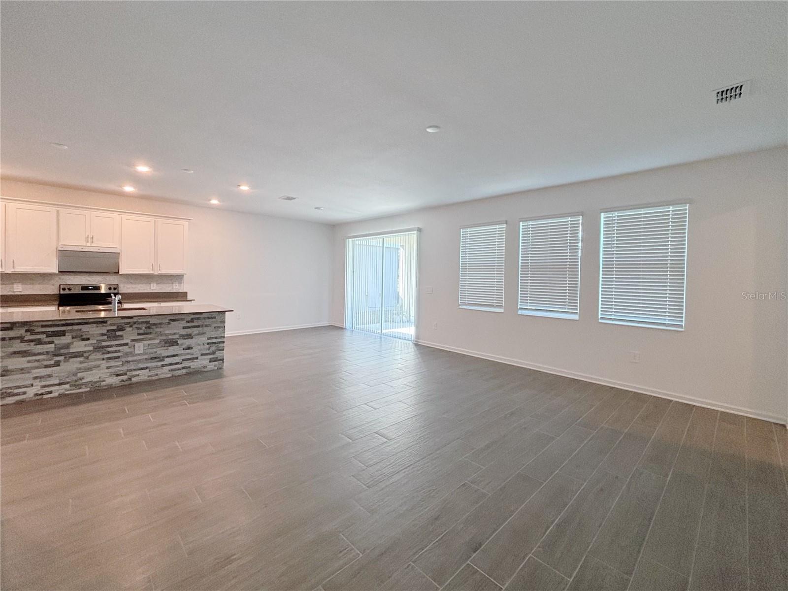 STOREY GROVE PH 5 - Residential Lease