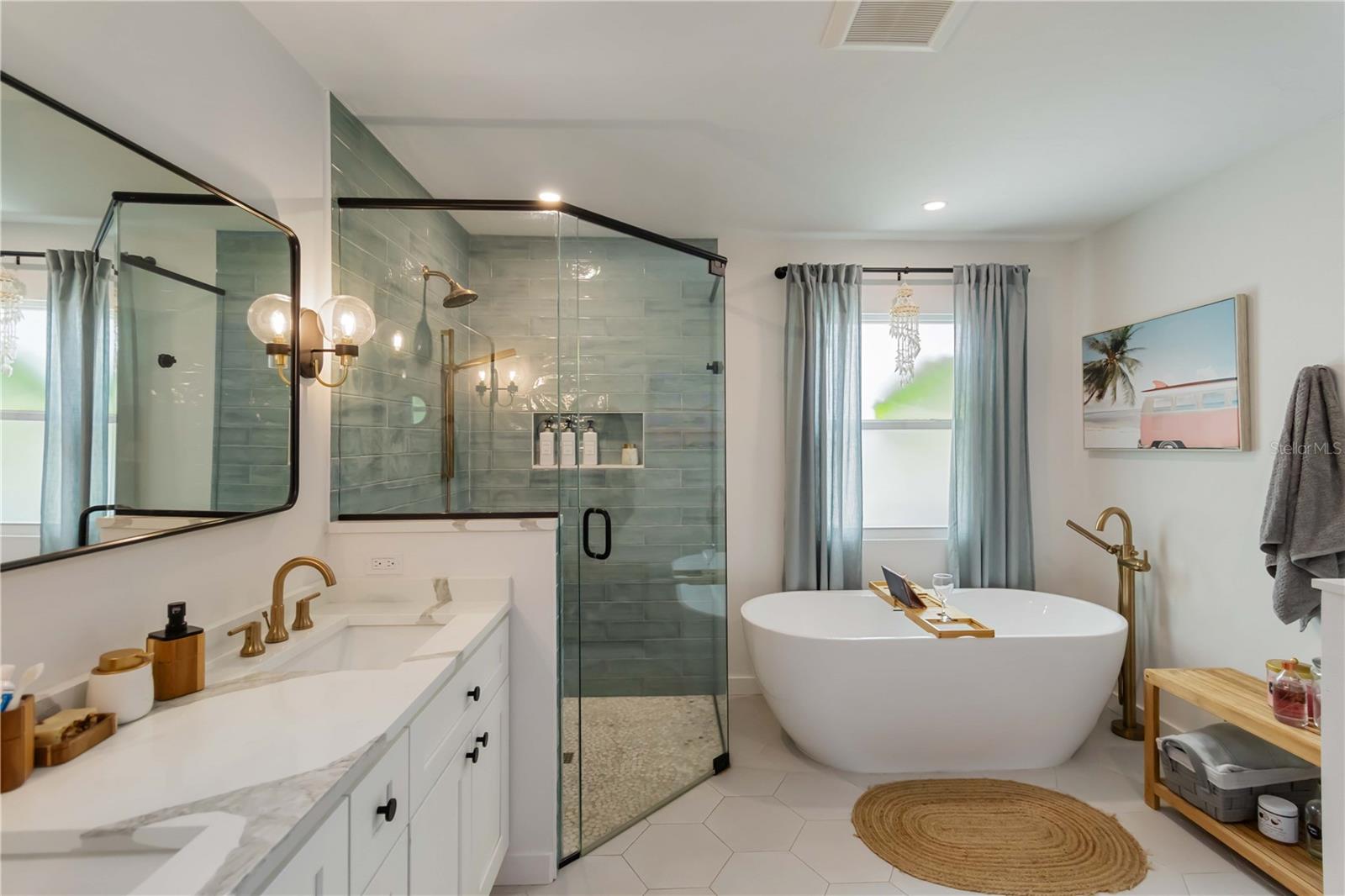 LAKE SARASOTA - Residential