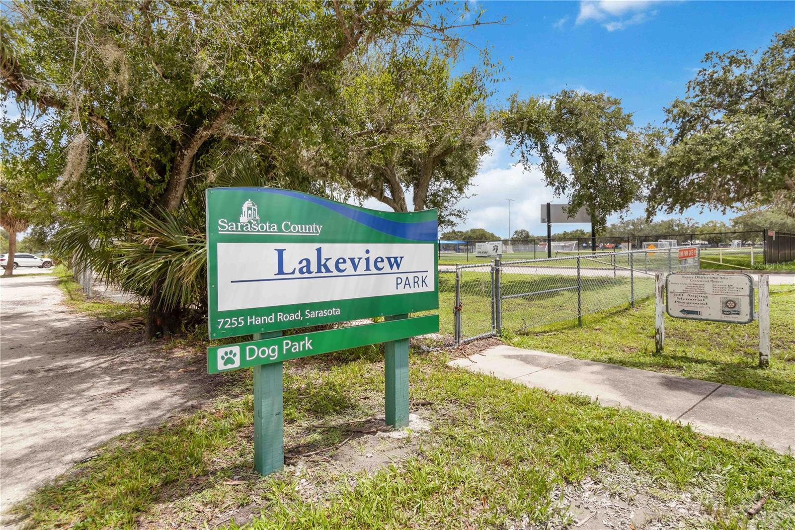 LAKE SARASOTA - Residential