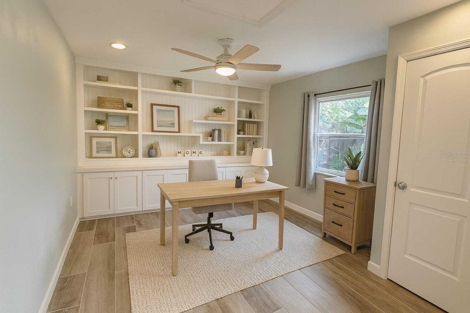 LAKE SARASOTA - Residential