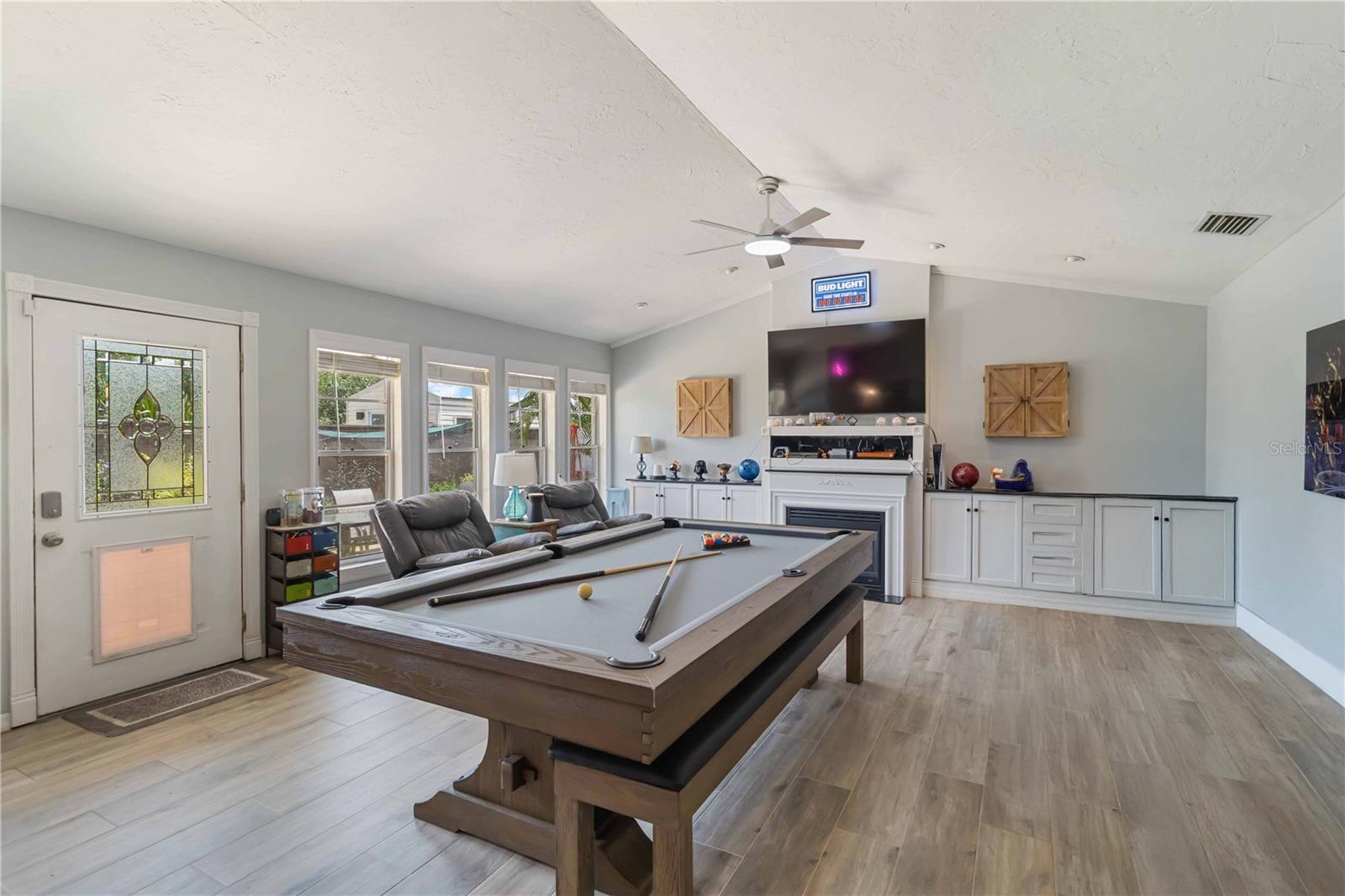 LAKE SARASOTA - Residential