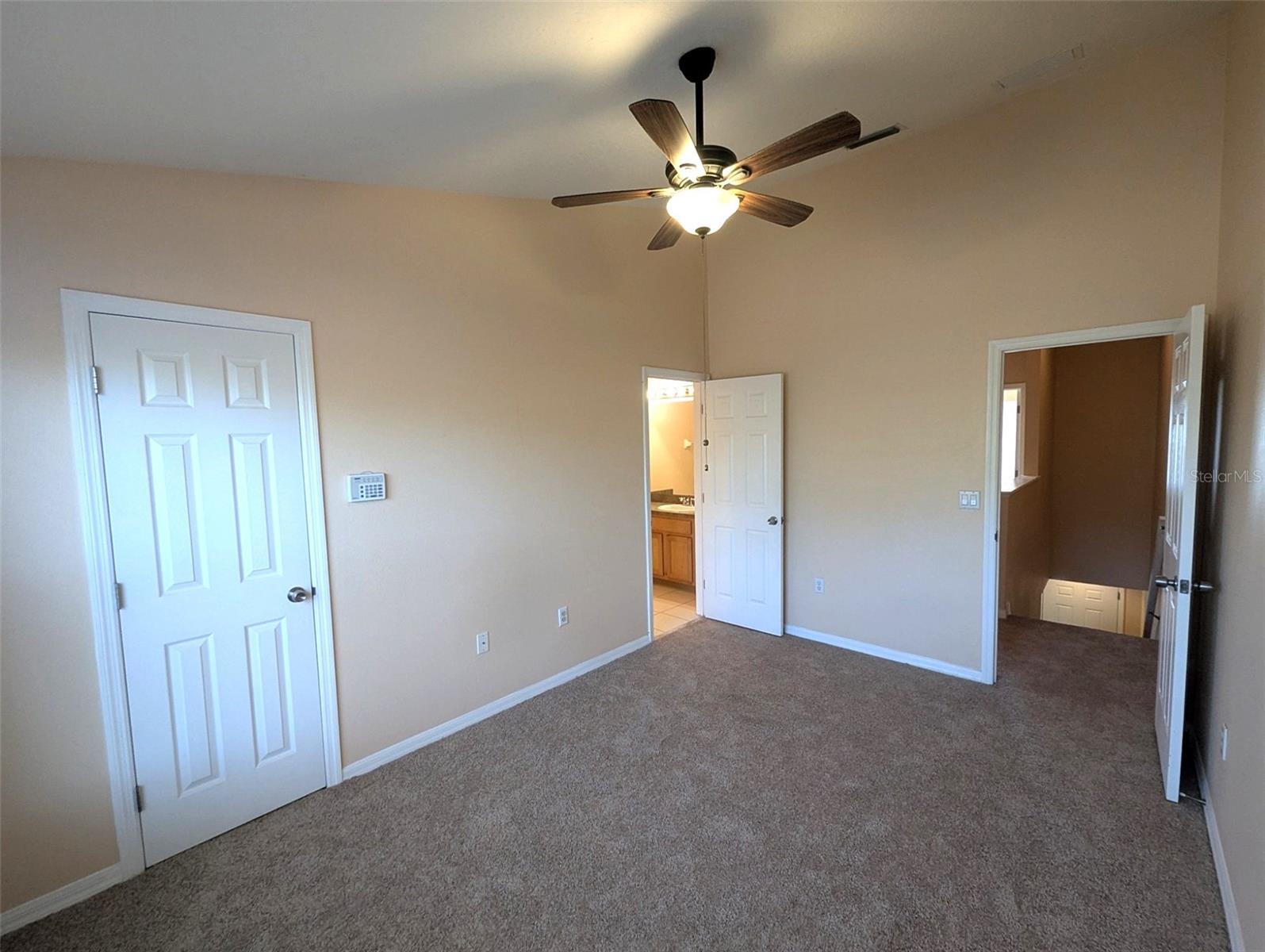 COUNTRY VIEW TWNHMS - Residential