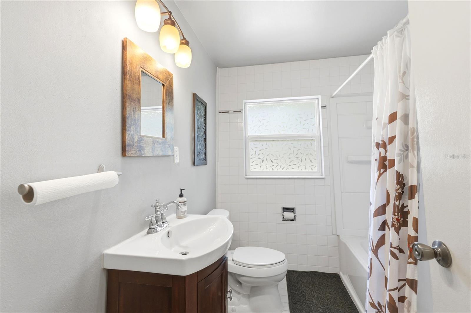 DVORAK MANOR - Residential