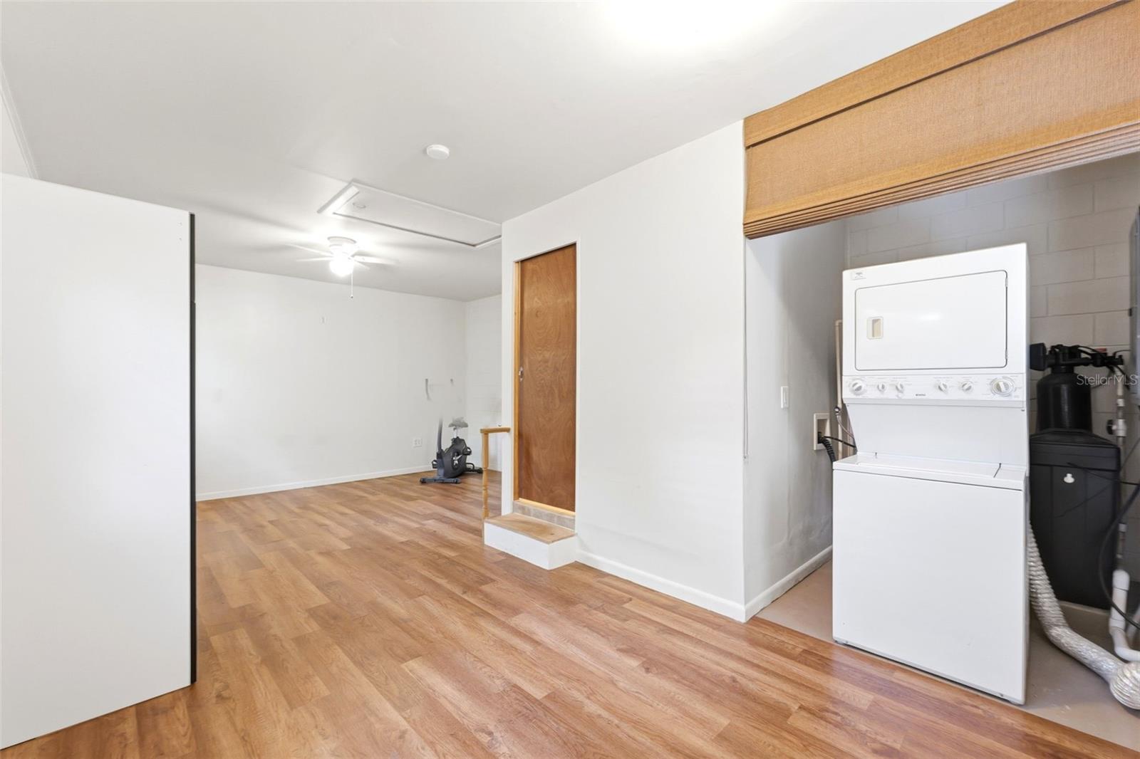 DVORAK MANOR - Residential